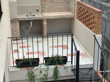 VENTA CASA DE PASILLO RECICLADA ROSARIO CENTRO