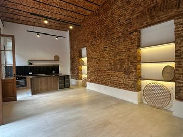 VENTA CASA DE PASILLO RECICLADA ROSARIO CENTRO