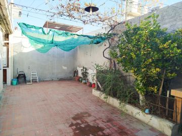 Casa en venta de 3 dormitorios y cochera en B. Par