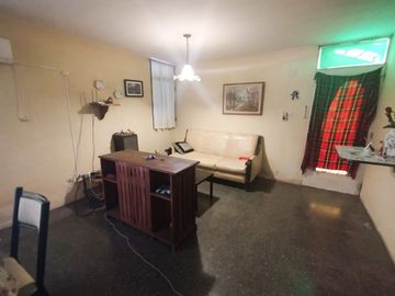 Casa en venta de 3 dormitorios y cochera en B. Par