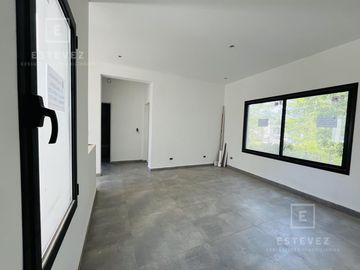 Casa en venta a estrenar, pileta, Barrio Cerrado, Escobar, GBA Norte