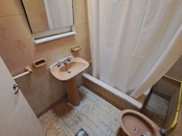 Terreno con 2 propiedades, ideal dos familia o inversion