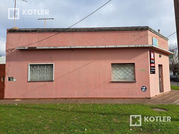 Terreno con 2 propiedades, ideal dos familia o inversion