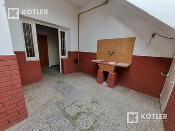 Terreno con 2 propiedades, ideal dos familia o inversion