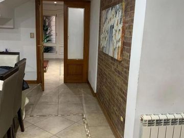 Casa en venta - 5 Dormitorios 7 Baños - Mendoza