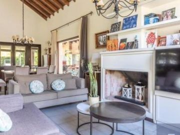 Casa - Club De Campo Pueyrredon