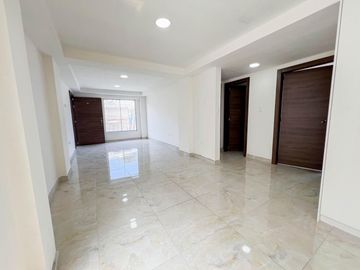 Departamento en venta por estrenar  sector puengasi