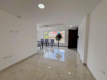 Departamento en Venta en Puengasi, Barrio Balcón El Valle