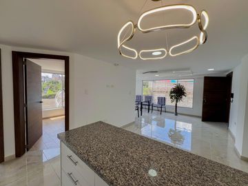 Departamento en Venta en Puengasi, Barrio Balcón El Valle