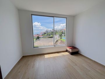 ¡Departamento en Venta en Puengasi, Barrio Balcón El Valle!