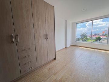 ¡Departamento en Venta en Puengasi, Barrio Balcón El Valle!