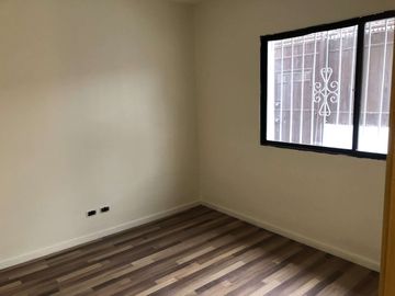 Amplia Casa Familiar  o Comercial Barrio Recoleta