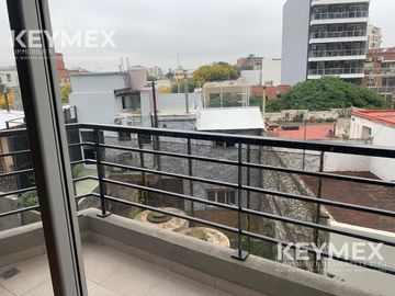 Departamento en  Belgrano, monoambiente. Muy luminoso. A estrenar. APTO CREDITO