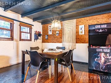 PH 3 ambientes con cochera cubierta, patio y terraza en la mejor zona de Flores