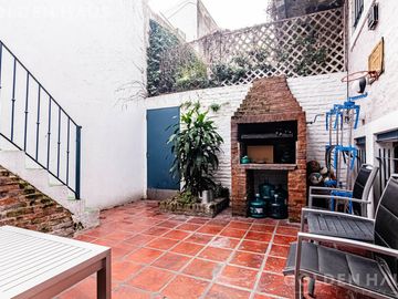 PH 3 ambientes con cochera cubierta, patio y terraza en la mejor zona de Flores