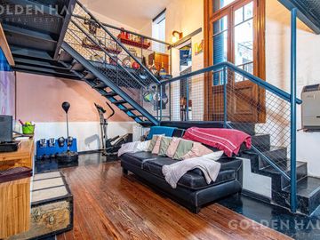 PH 3 ambientes con cochera cubierta, patio y terraza en la mejor zona de Flores