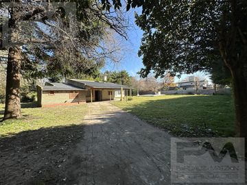 Casa quinta en venta en Francisco Alvarez Parque Gorriti