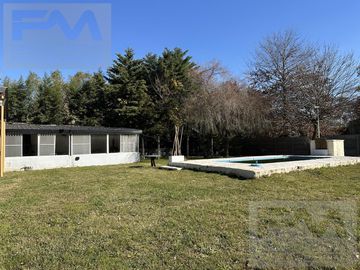 Casa quinta en venta en Francisco Alvarez Parque Gorriti