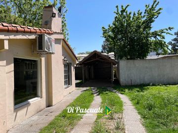 Venta Casa Quinta 3 Ambientes con Parque, Quincho y Pileta - La Reja Norte