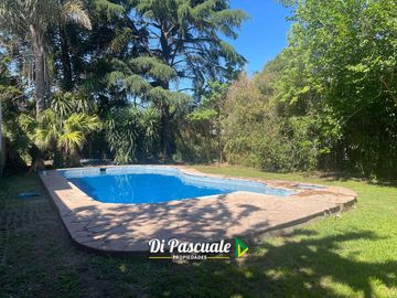 Venta Casa Quinta 3 Ambientes con Parque, Quincho y Pileta - La Reja Norte