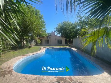 Venta Casa Quinta 3 Ambientes con Parque, Quincho y Pileta - La Reja Norte