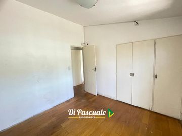 Venta Casa Quinta 3 Ambientes con Parque, Quincho y Pileta - La Reja Norte