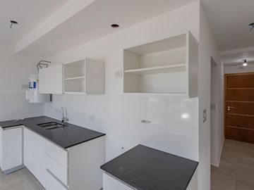 Departamento en venta - 2 Dormitorios 2 baños - 75mts2 -Estrenar- 17 e/ 43 y 44 -Emprendimiento