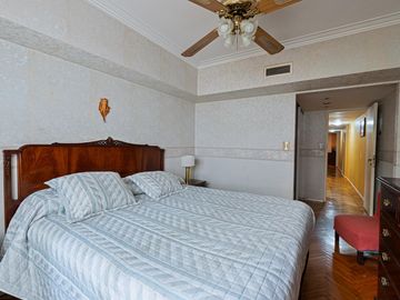 DEPARTAMENTO - VENTA - 5 AMBIENTES - COCHERA CUBIERTA - PALERMO - APTO CRÉDITO