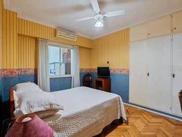 DEPARTAMENTO - VENTA - 5 AMBIENTES - COCHERA CUBIERTA - PALERMO - APTO CRÉDITO