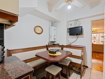 DEPARTAMENTO - VENTA - 5 AMBIENTES - COCHERA CUBIERTA - PALERMO - APTO CRÉDITO