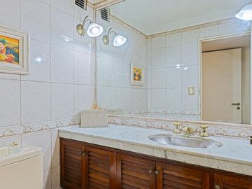 DEPARTAMENTO - VENTA - 5 AMBIENTES - COCHERA CUBIERTA - PALERMO - APTO CRÉDITO
