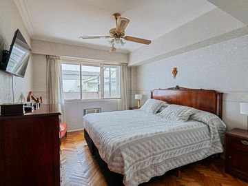 DEPARTAMENTO - VENTA - 5 AMBIENTES - COCHERA CUBIERTA - PALERMO - APTO CRÉDITO