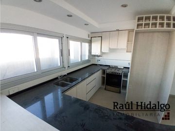 EXCELENTE DEPARTAMENTO A ESTRENAR A LA CALLE!!!!! CON BALCÓN SALIENTE.