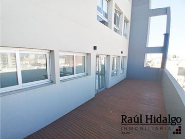 EXCELENTE DEPARTAMENTO A ESTRENAR A LA CALLE!!!!! CON BALCÓN SALIENTE.