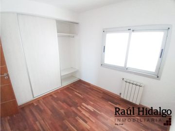 EXCELENTE DEPARTAMENTO A ESTRENAR A LA CALLE!!!!! CON BALCÓN SALIENTE.