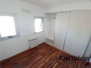 EXCELENTE DEPARTAMENTO A ESTRENAR A LA CALLE!!!!! CON BALCÓN SALIENTE.