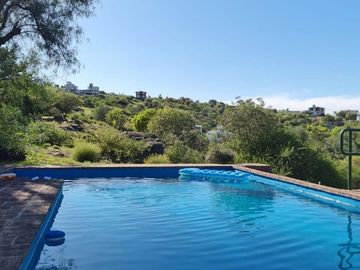 OPORTUNIDAD CASA 4 DORM VISTA AL LAGO EN SIQUIMAN