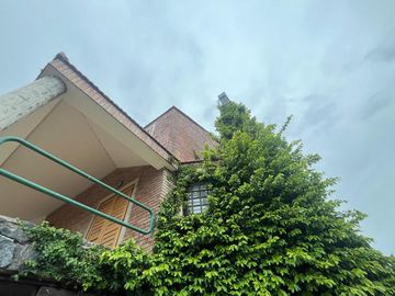 OPORTUNIDAD CASA 4 DORM VISTA AL LAGO EN SIQUIMAN