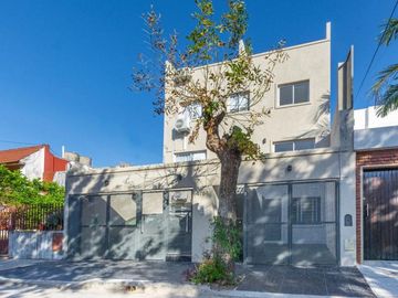 VENTA PH 4 AMB CON TERRAZA Y PARRILLA V. SARSFIELD