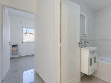 VENTA PH 4 AMB CON TERRAZA Y PARRILLA V. SARSFIELD