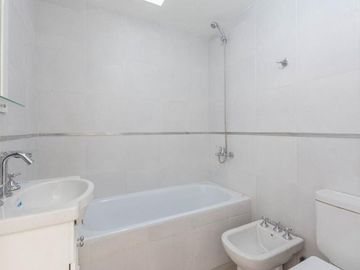 VENTA PH 4 AMB CON TERRAZA Y PARRILLA V. SARSFIELD