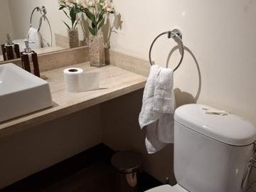 Charles Hamilton/San Francisco de Asís - San Carlos Apoquindo - Departamento - Venta