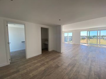 Piso en venta en Greenville Polo Resort