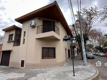 Exc. PH al Frente e Impecable con Cochera