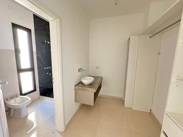 Quebradas de Manantiales  Duplex 3 Dormitorios a estrenar