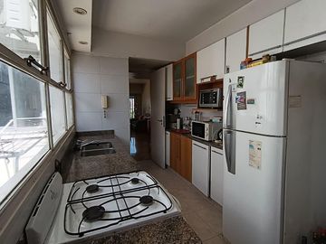 Venta - Departamento 4 ambientes con dependencia y cochera en Alto Palermo