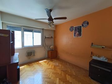 Venta - Departamento 4 ambientes con dependencia y cochera en Alto Palermo