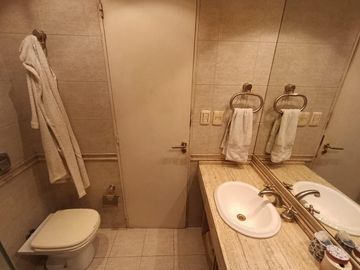 Venta - Departamento 4 ambientes con dependencia y cochera en Alto Palermo
