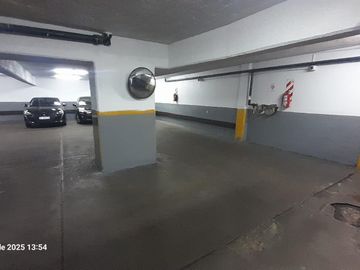 Venta - Departamento 4 ambientes con dependencia y cochera en Alto Palermo