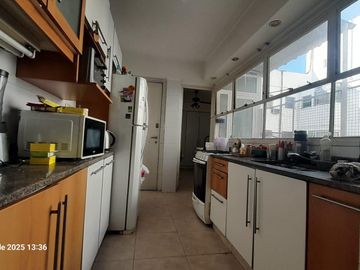 Venta - Departamento 4 ambientes con dependencia y cochera en Alto Palermo